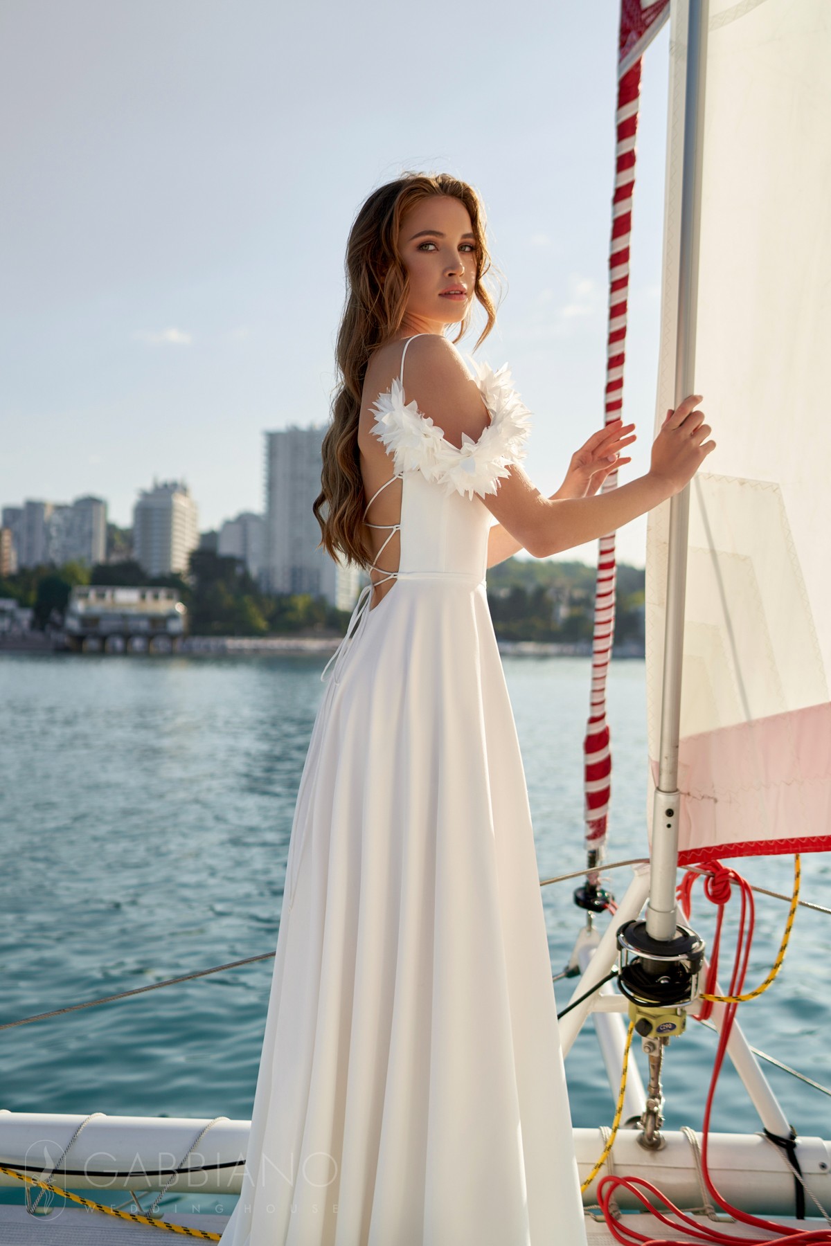 Свадебное платье Фредерика А-силуэт, 2023 год, С корсетом, Со шлейфом