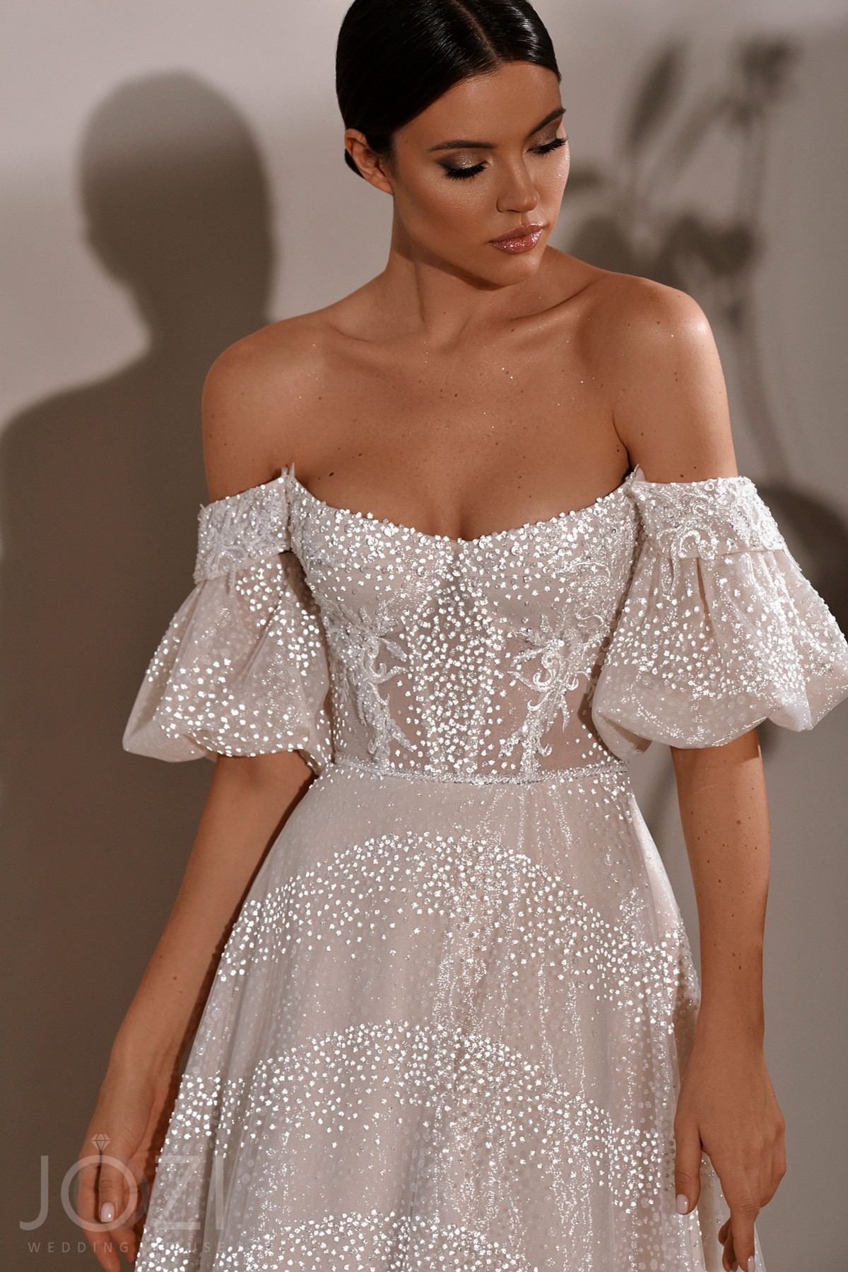 Свадебное платье Рианна , 2023 год, С корсетом, Со шлейфом