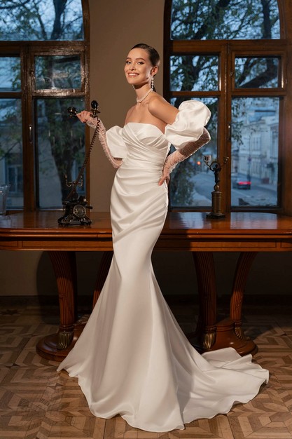 Gabbiano. Свадебное платье Альмира. Коллекция Lotus 