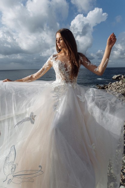Gabbiano. Свадебное платье Бирди. Коллекция Crystal World 