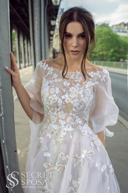 Gabbiano. Свадебное платье Ривас. Коллекция Paris Rhapsody 