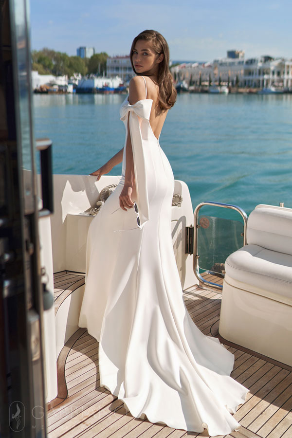 свадебное платье с открытой спиной